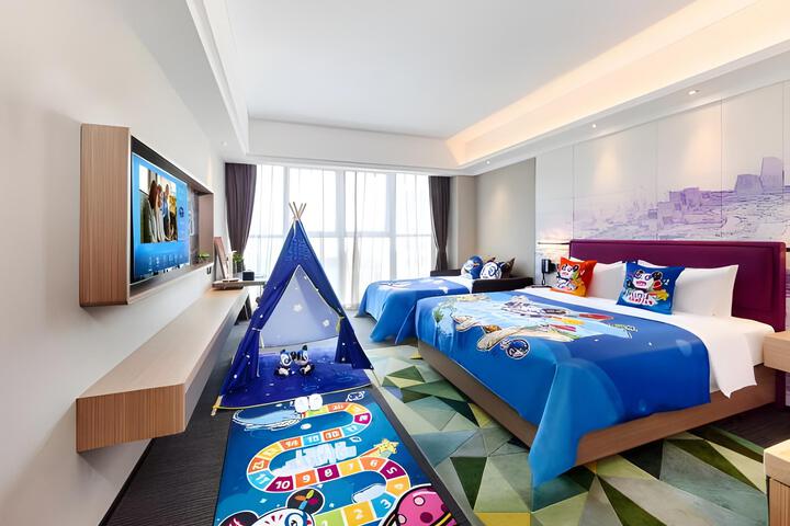 Room 8 of 21