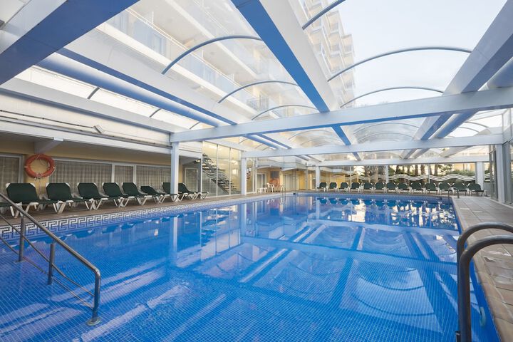 Pool Hotel