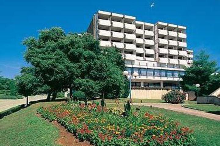 Hotel 3 of 8