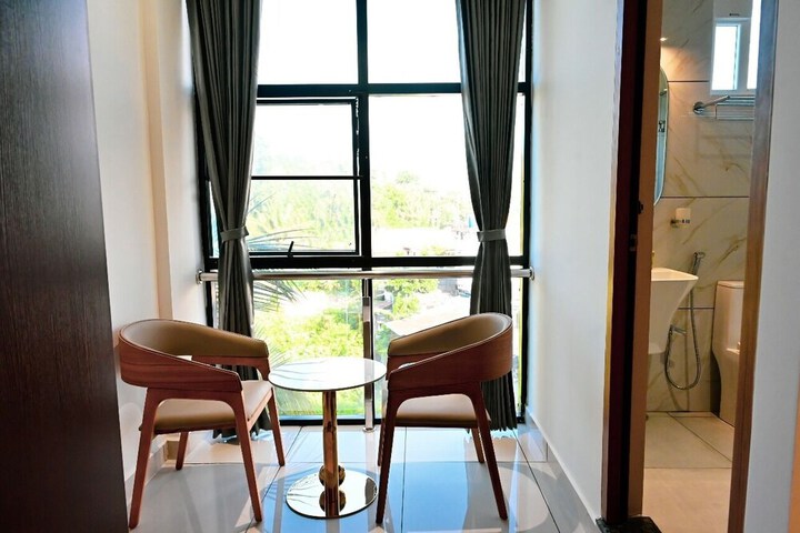 Room 37 of 61