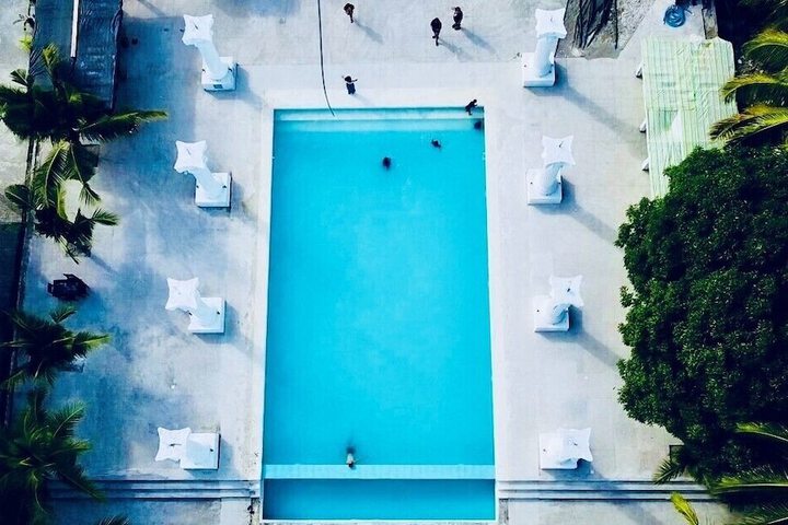 Pool 22 of 33
