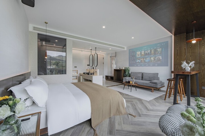 Room 21 of 119