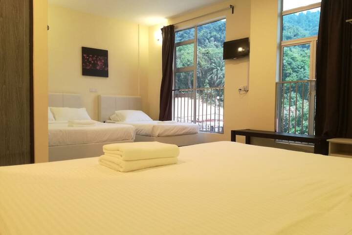Room 11 of 23