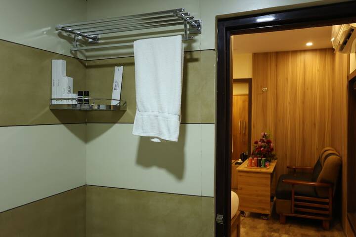 Room 49 of 63