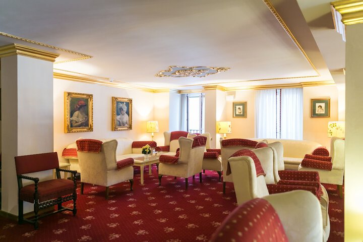 Hotel Interior 10 of 64