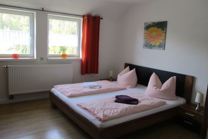 Room 2 of 64