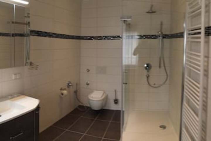 Room 106 of 145