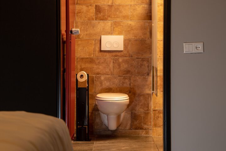 Room 13 of 21