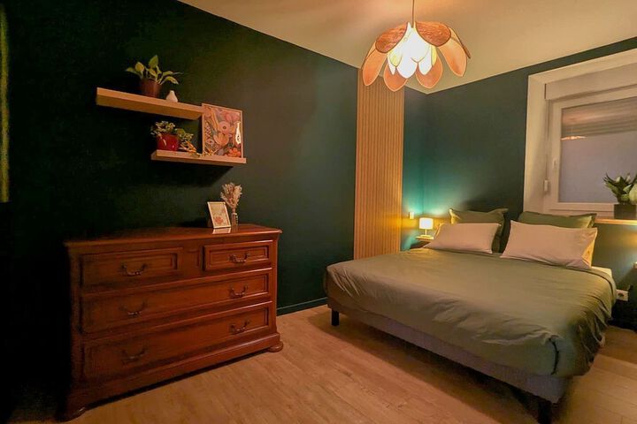 Room 2 of 23