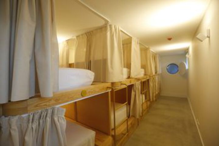 Room 43 of 119