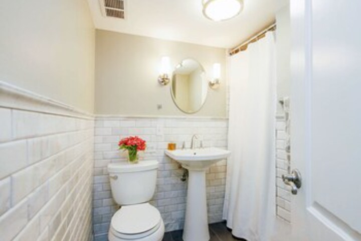 Room 4 of 39