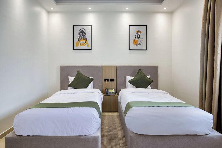 Room 9 of 47