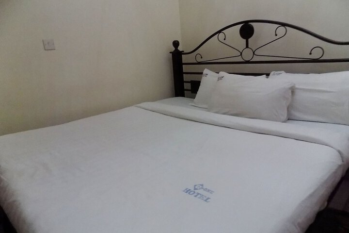 Room 4 of 22