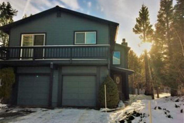 Photo of Lake Tahoe Keys Home 4 Bedroom Sleeps 12 by RedAwning