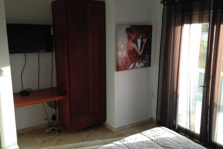 Room 31 of 83