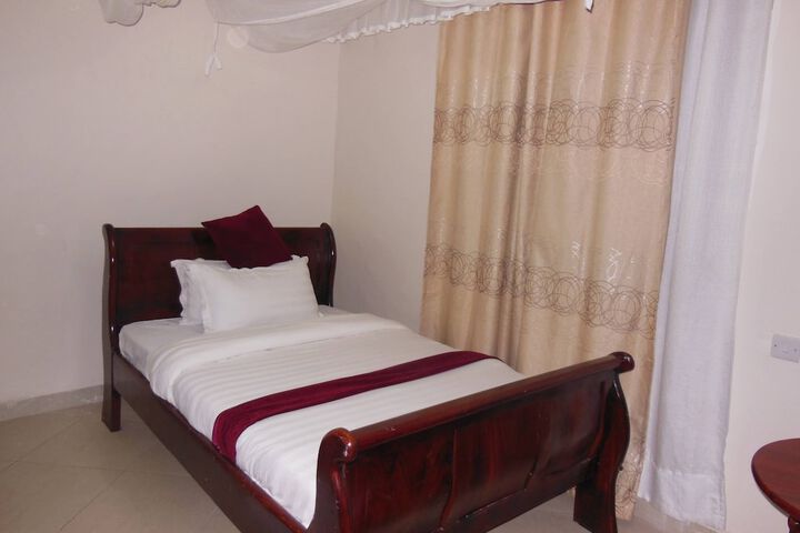 Room 2 of 20