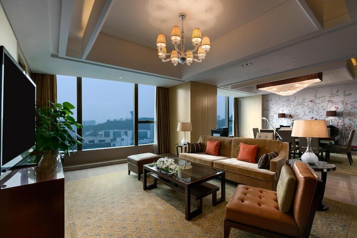 Room 20 of 173