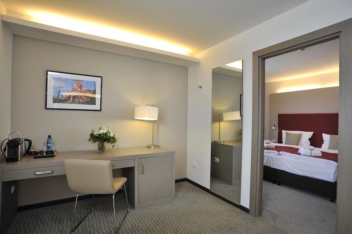 Room 15 of 45