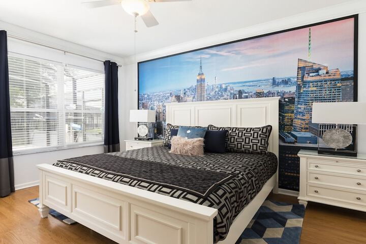 Room 51 of 710