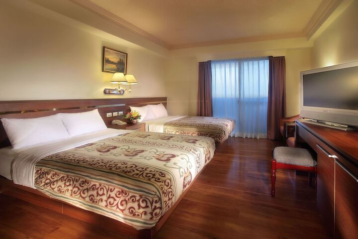 Room 12 of 60