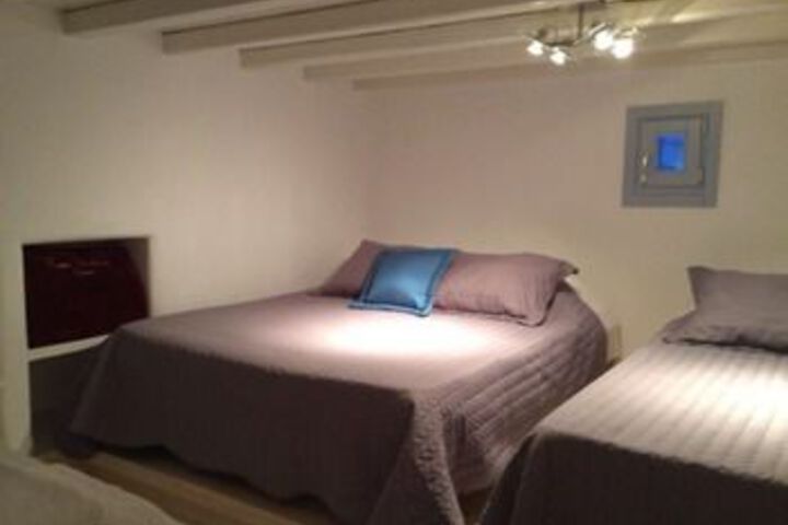 Room 17 of 22