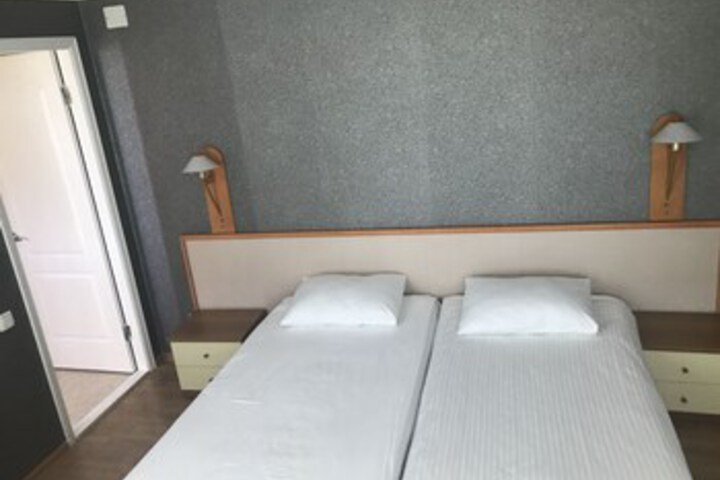 Room 37 of 47