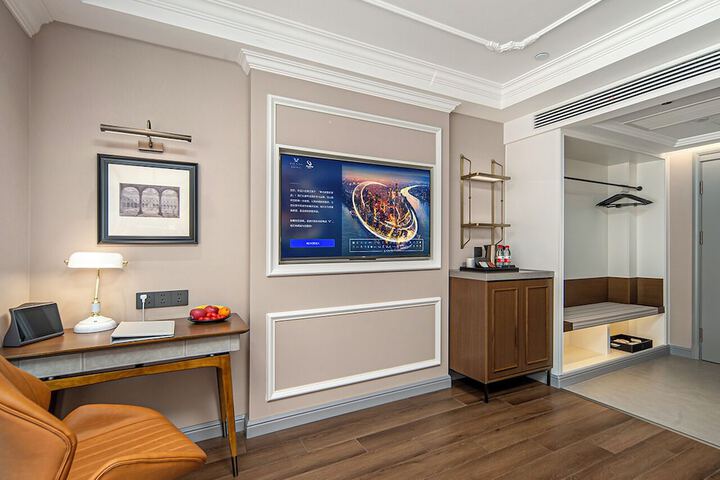 Room 3 of 31