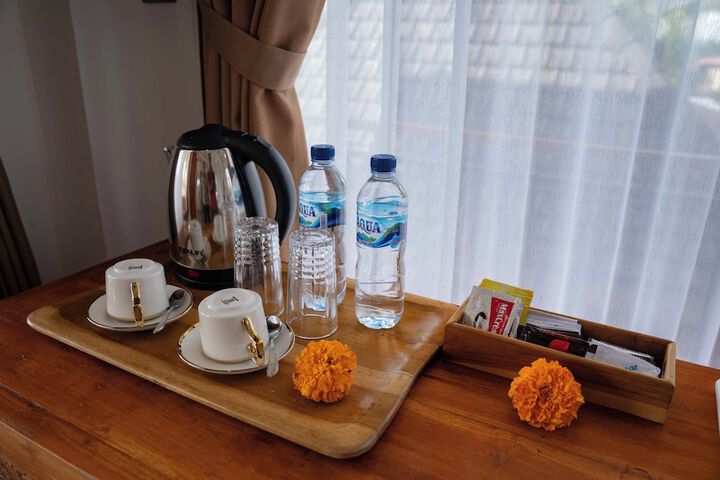 Breakfast/Coffee Service 40 of 89