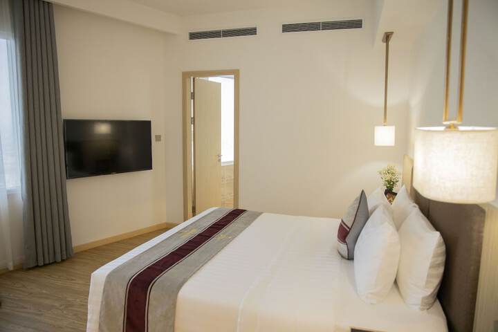 Room 21 of 143