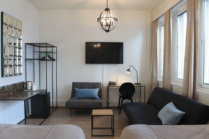 Room 55 of 136