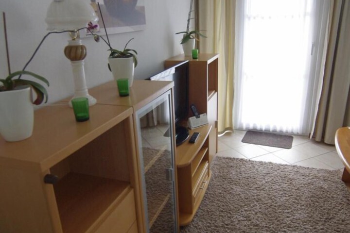 Room 27 of 43