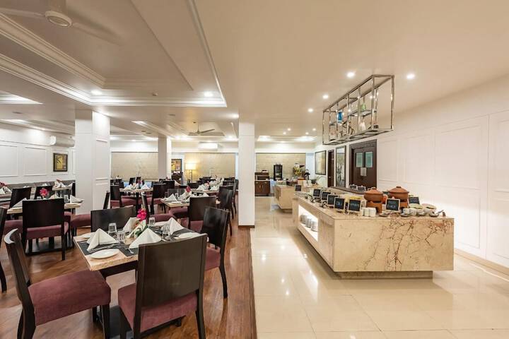 Dining Photos