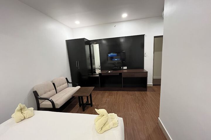 Room 17 of 40
