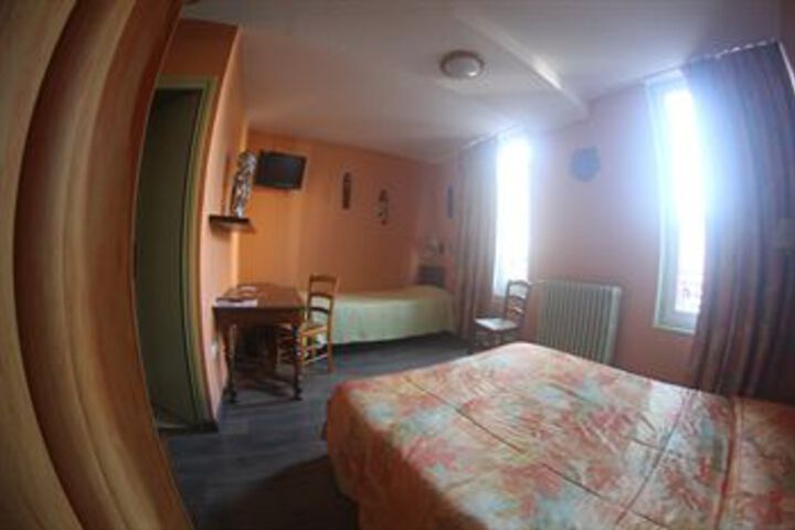 Room 12 of 21