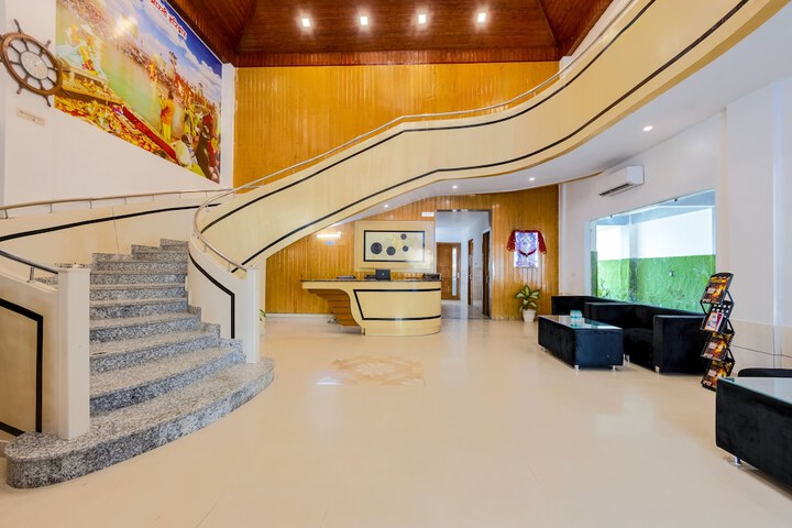 Hotel Interior 2 of 38