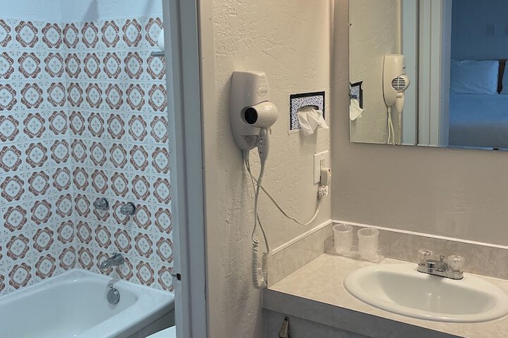 Room 40 of 71