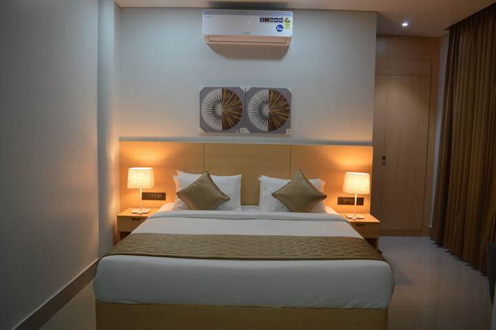 Room 14 of 26
