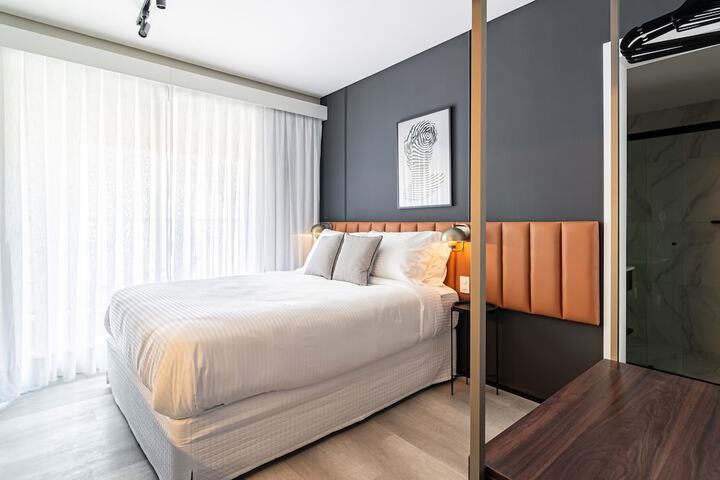 Room 26 of 184