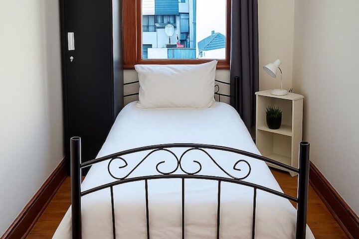 Room 9 of 23