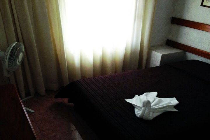 Room 9 of 31