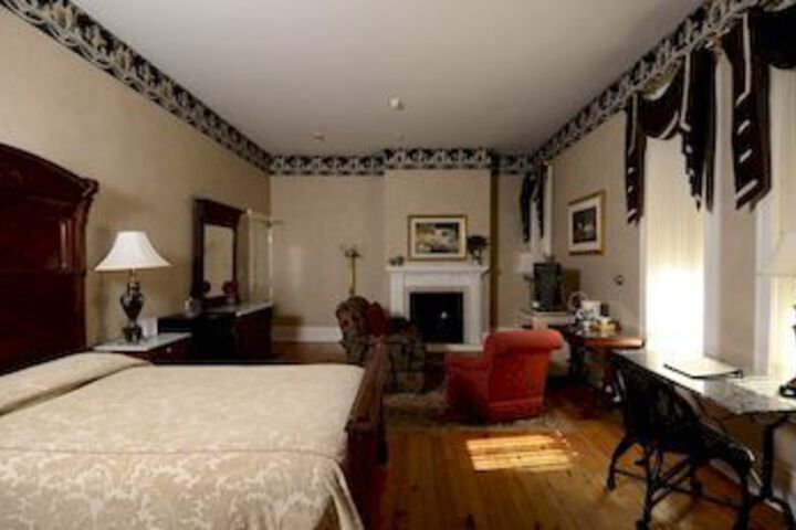 Room 13 of 15