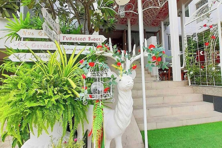 AA Resort Hotel