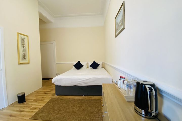 Room 9 of 44