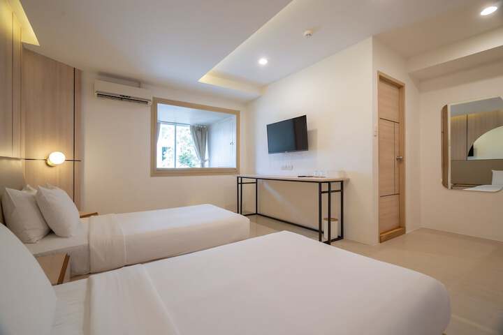 Room 19 of 63