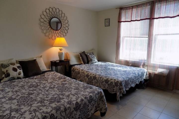 Room 4 of 50