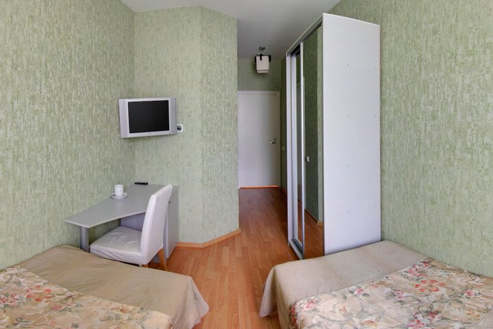 Room 4 of 53