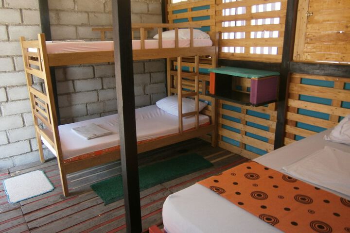 Room 3 of 32