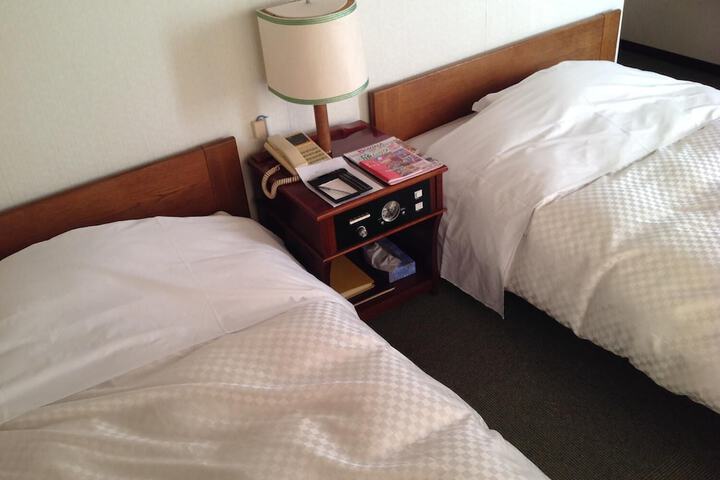 Room 15 of 39