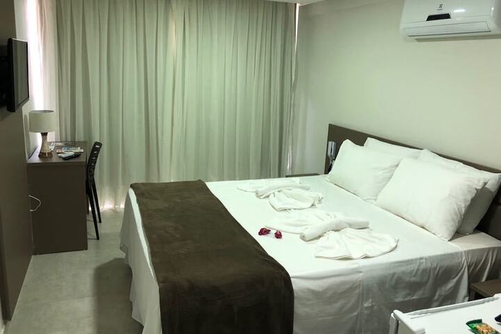 Room 8 of 63