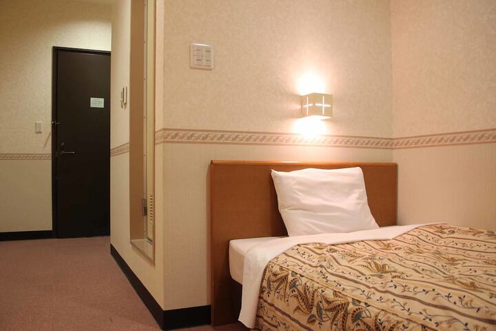 Room 6 of 29